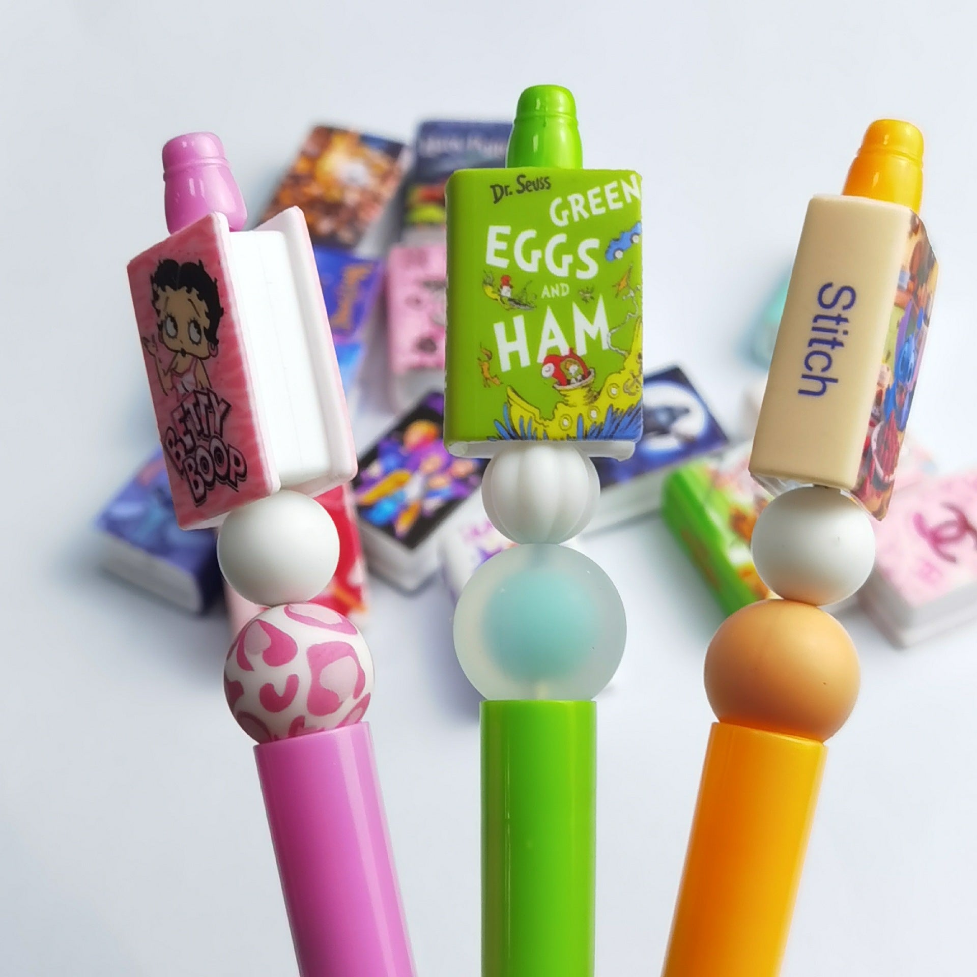 Wholesale 10pcs/pack Silicone Printed 3D Book Cartoon DIY Beads