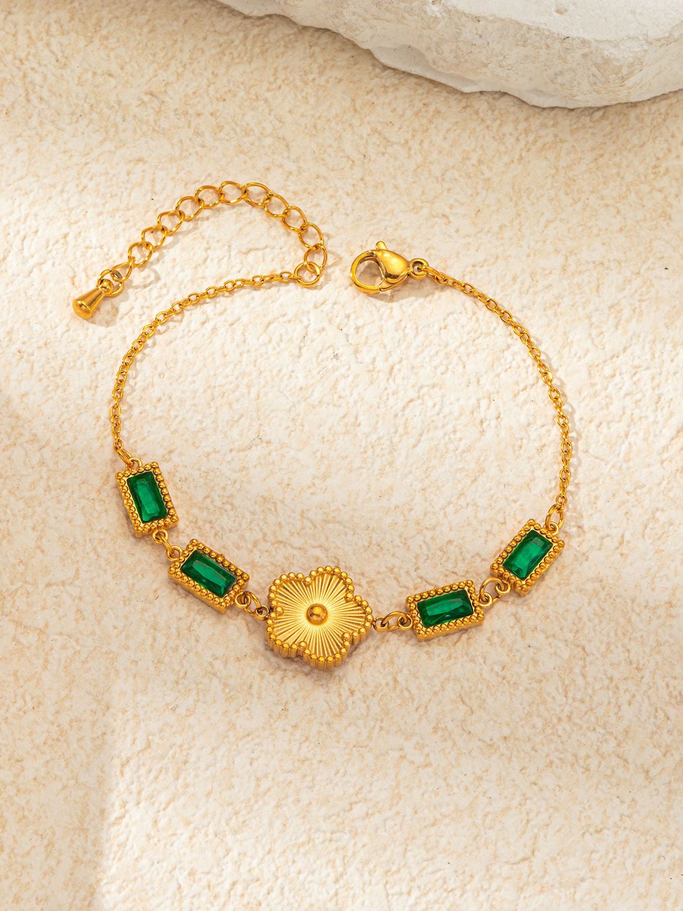 Wholesale Bracelet Summer Gold Retro Titanium Steel Bracelet High-grade Emerald Zircon