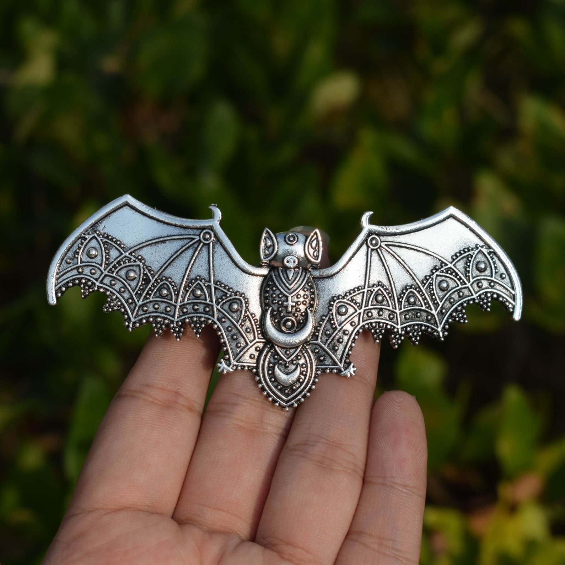Wholesale  alloy vampire bat hairpin ladies party hair decoration accessories