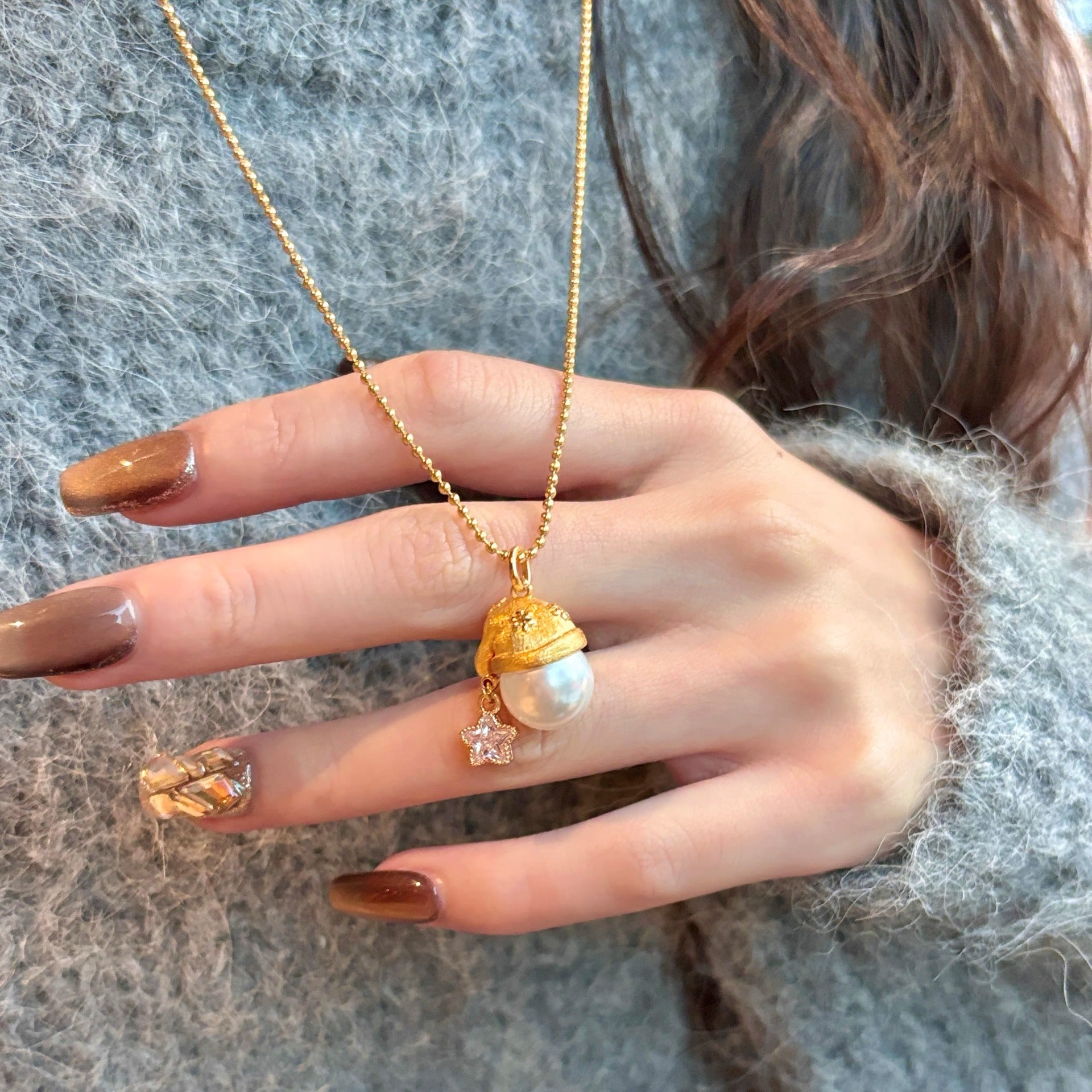 Wholesale Christmas hat pendant pearl necklace women' s summer sweater necklace