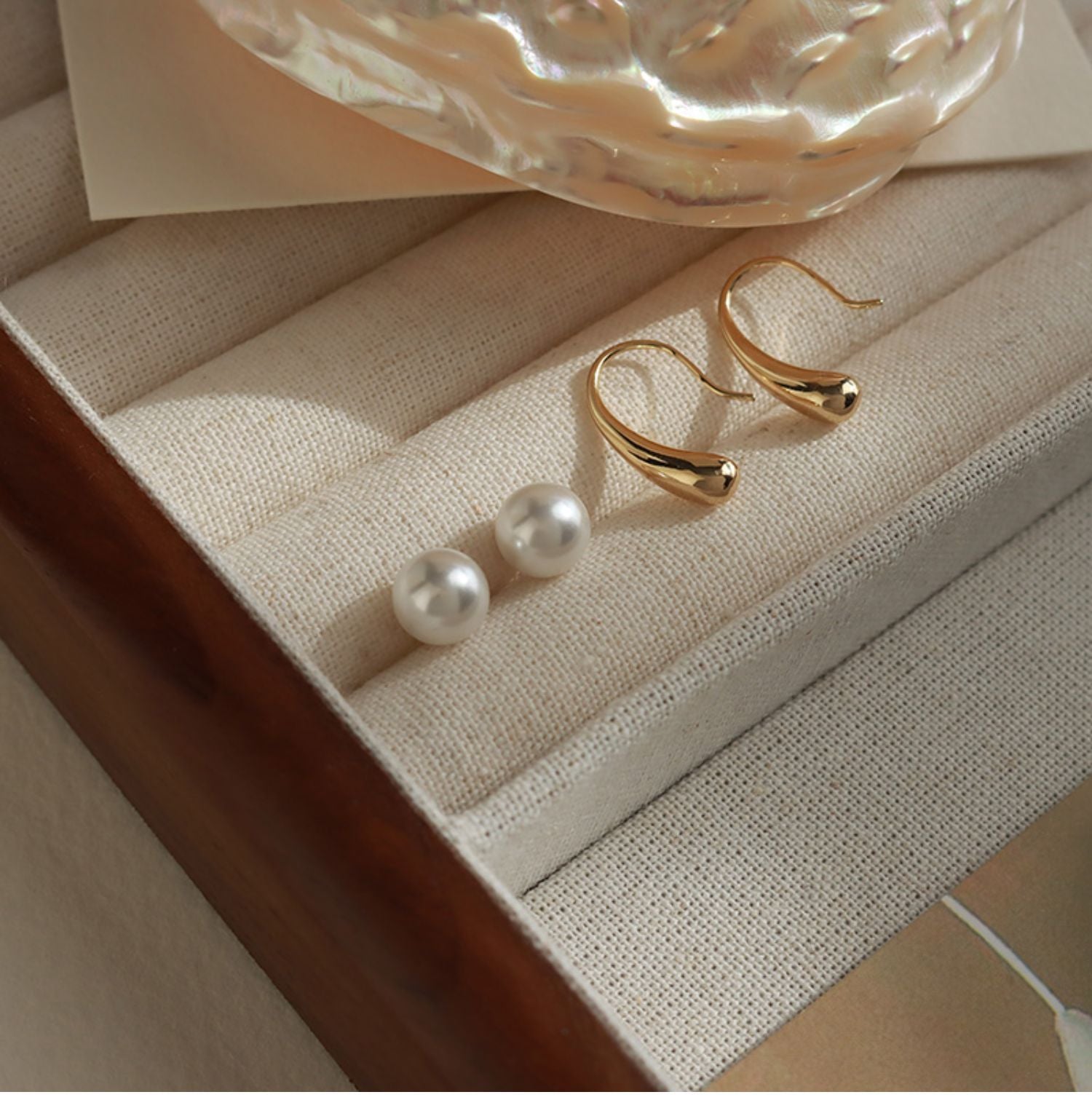 Wholesale Pearl design high-end Earrings