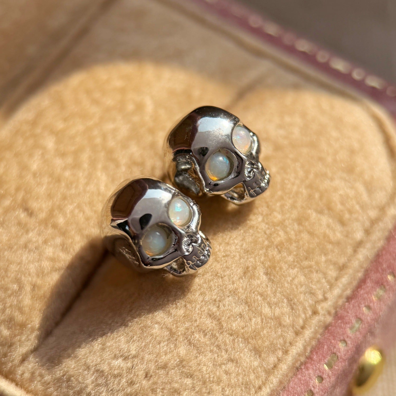 Wholesale Shining skull colored glasses Gothic style  earrings