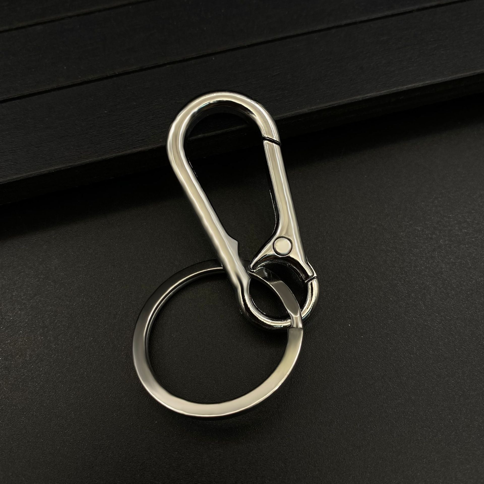 Wholesale Anti Loss Minimalist Spring Zinc Alloy Keychains