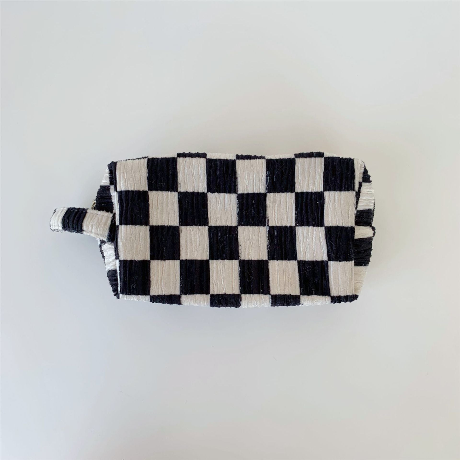 Wholesale Black and White Checkerboard Retro Pleated Velvet Plaid Cow Pattern Cosmetic Bag