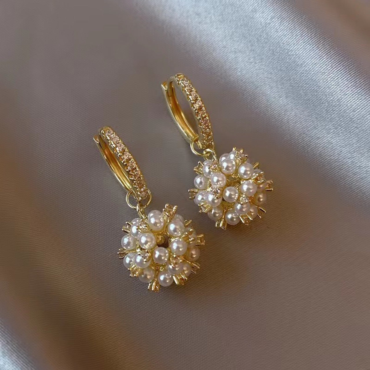 Wholesale  Pearl Earrings for Women,  High-End Versatile Stud Earrings