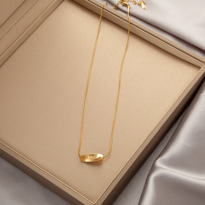 Wholesale  Accessible Luxury Niche Emerald Titanium Steel Necklace Women' s Ins Style