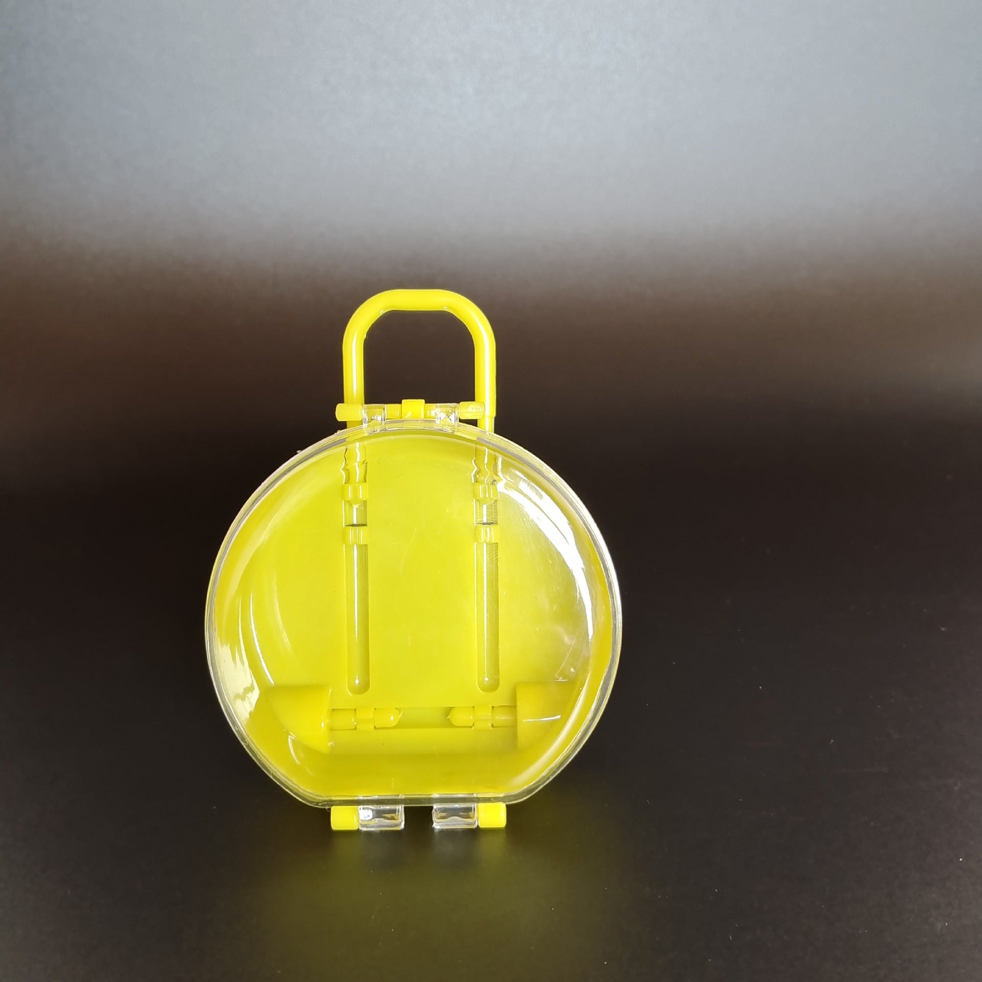 Wholesale 12pcs Christmas Candy Storage Mini Cute Round Trolley Case Plastic Packaging Desk Jewelry Box