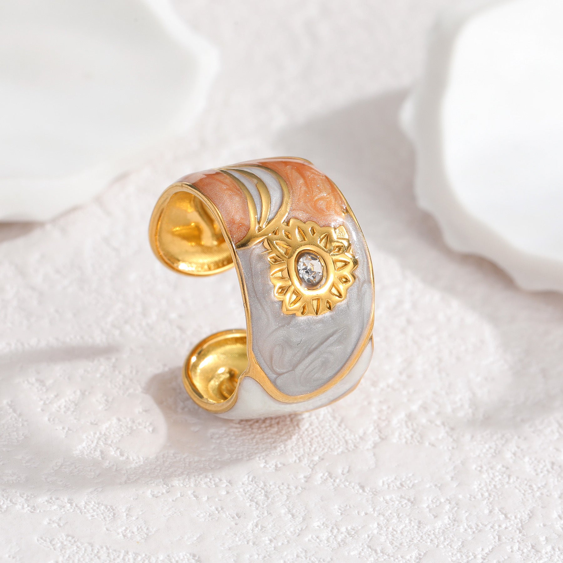 Wholesale Stainless Steel Sparkling Sunflower Ring Chic Electroplated Jewelry Accessory Adjustable