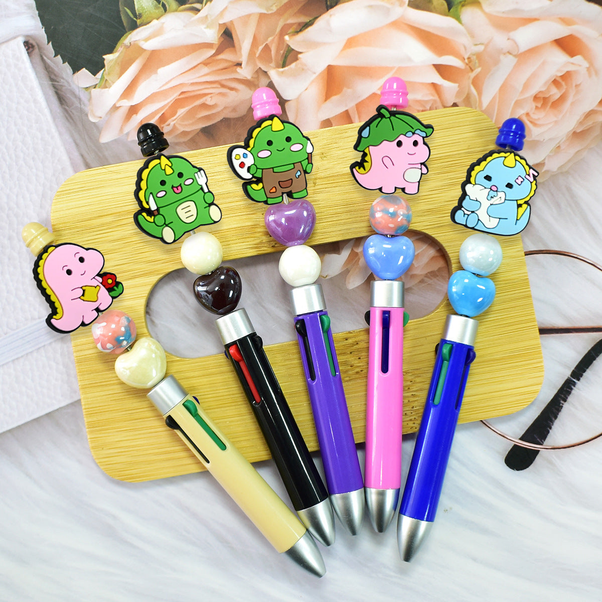 Wholesale Random 100pcs/pack  Cute cartoon dinosaur beaded necklace