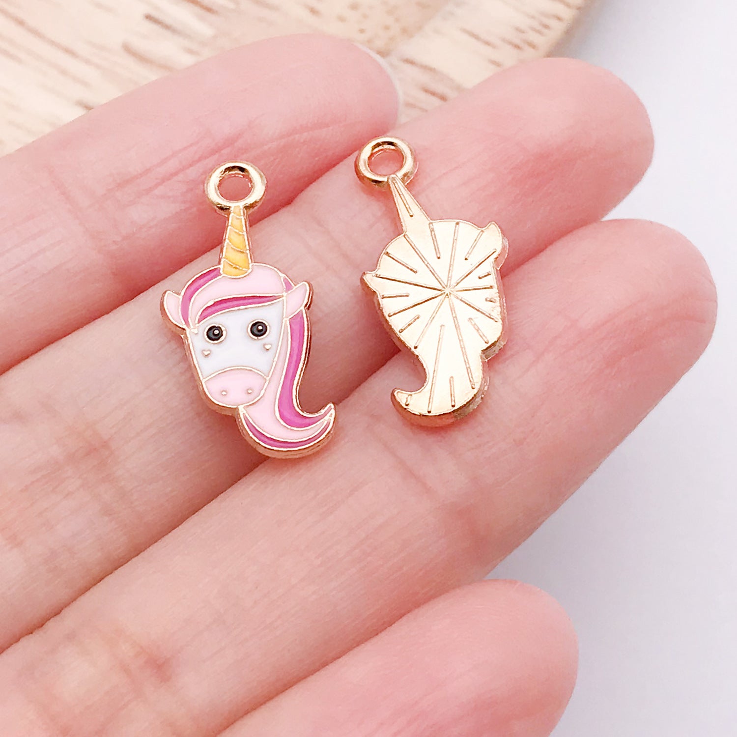 Wholesale Valentine' s Day Love Variety Cartoon Jewelry Accessories Pendant