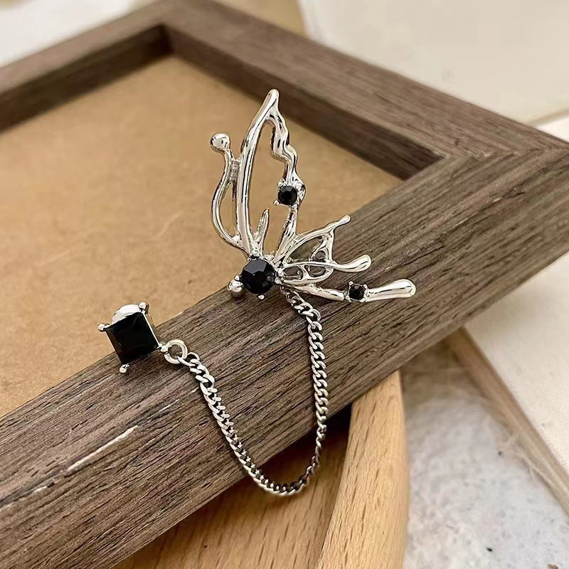 Pendientes de aleación de diamantes de mariposa líquida plateada al por mayor