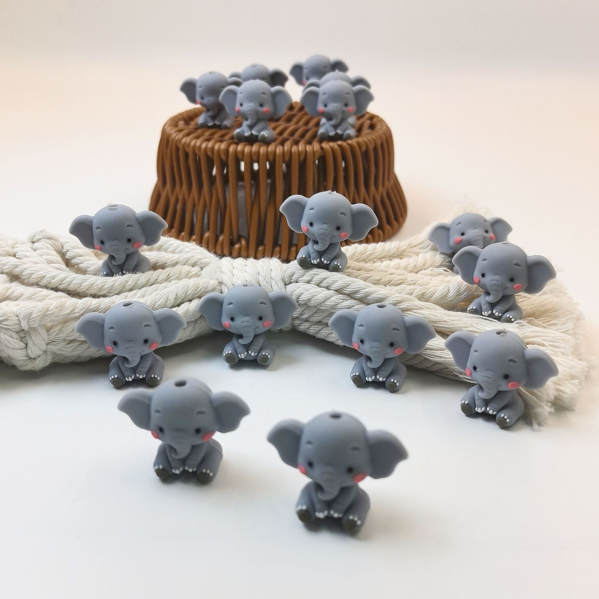 Wholesale 10pcs Cute grey elephant cartoon 3D Focal Beads