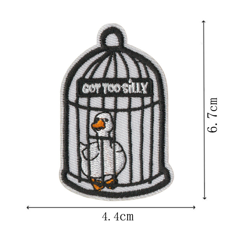 Wholesale 12Pcs Funny Animal Embroidered Patches Duck Goose Cat Designs Iron On Applique For Backpacks Hats Coats Decorative Accent