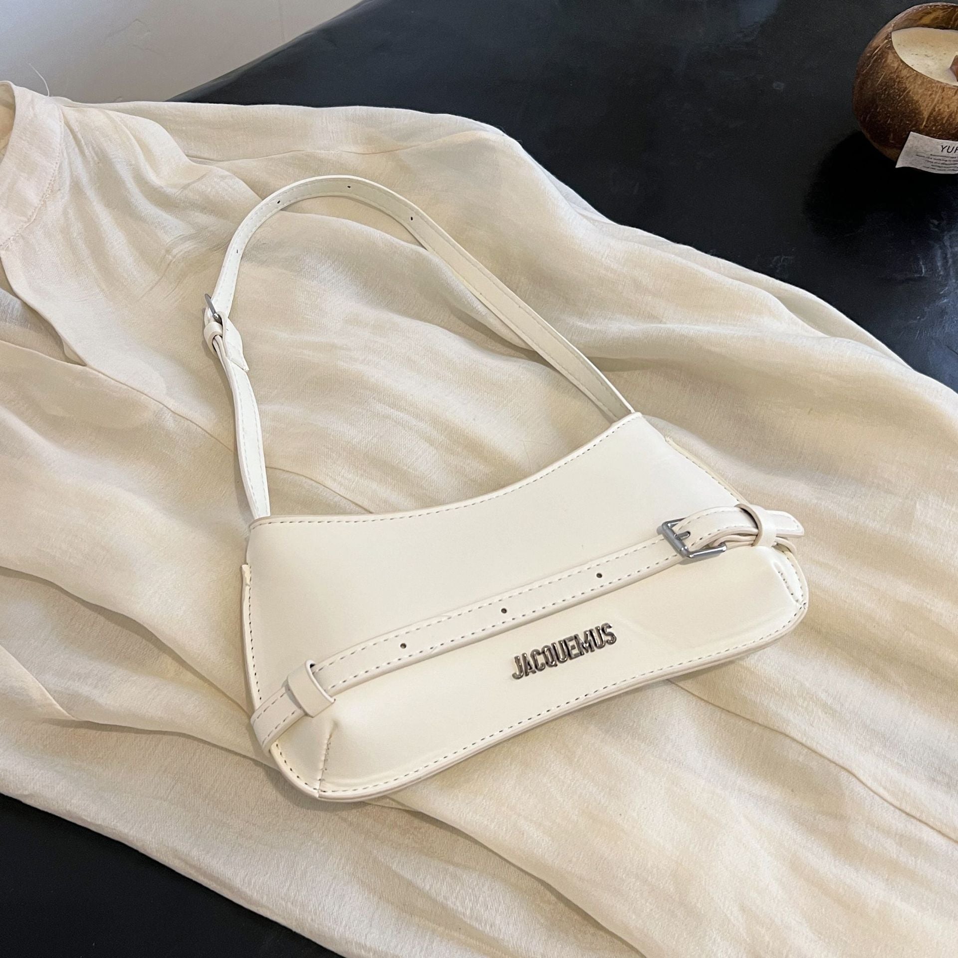 Wholesale Vintage Baguette Handbag Shoulder Bag