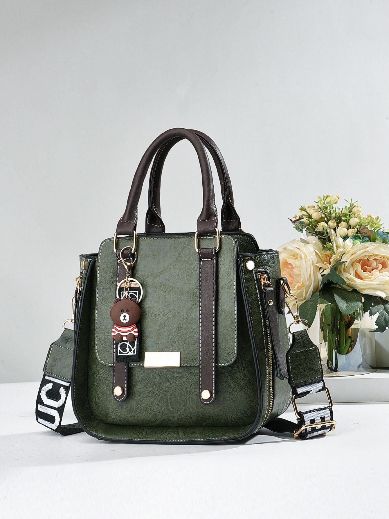 Wholesale The New Stylish Handbag Is A Simple and Casual One-shoulder Crossbody Bag