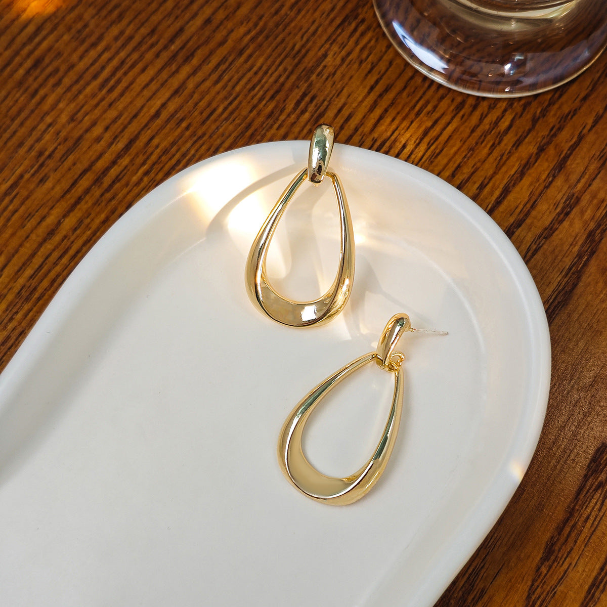 Wholesale Silver Needle Oval Earrings Water Drop Earrings for Women