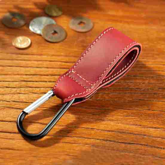 Wholesale Cowhide Mountaineering Hook Outdoor Universal Multifunctional Leather Keychain