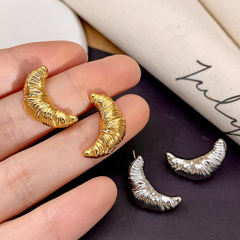 Wholesale Bull Horn Bag Moon Alloy Earrings