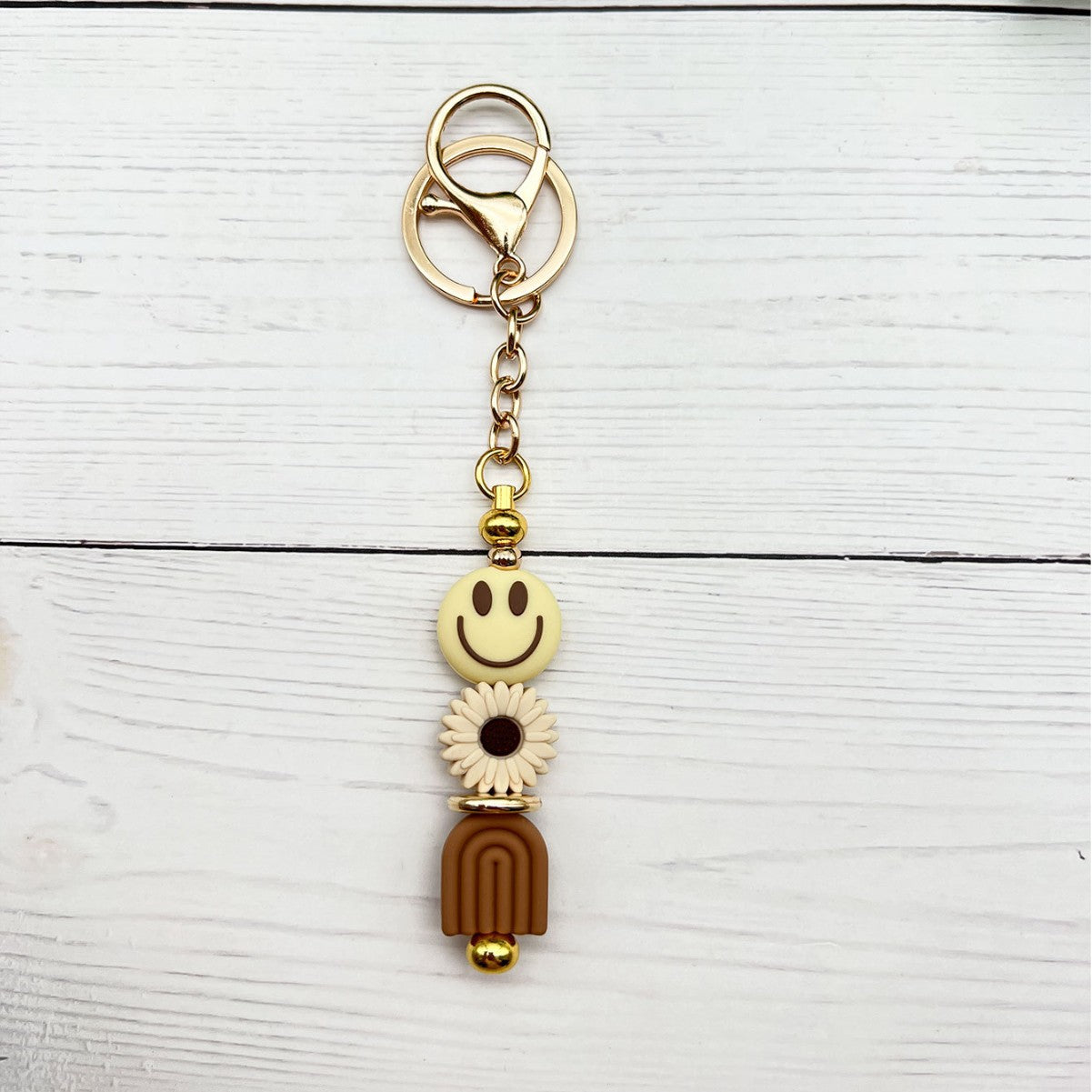 Wholesale New Cute Smiley Dot Bow Silicone Beaded Keychain Bag Key