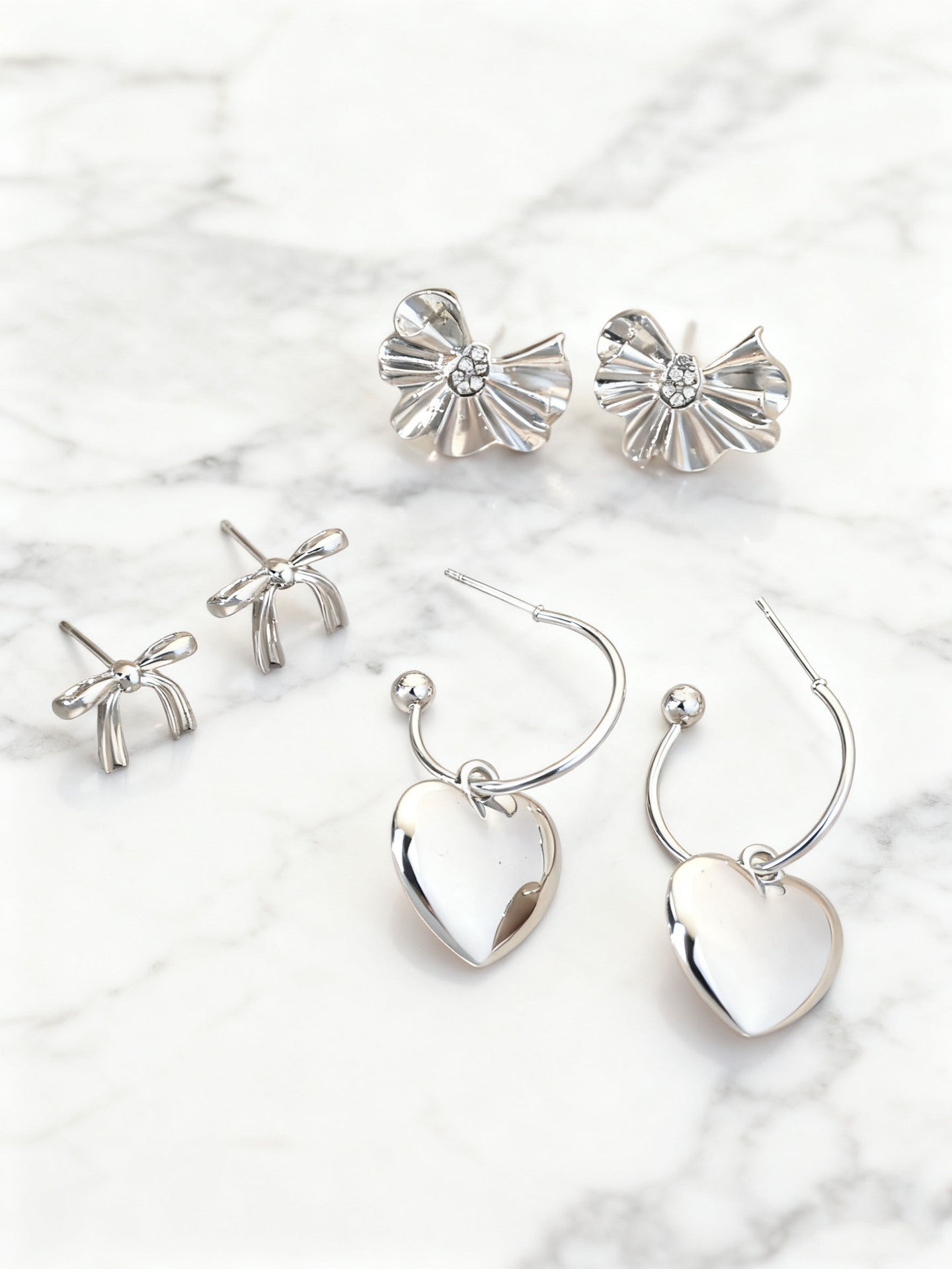 Wholesale Valentine' s Day Love Bow  Acrylic Earrings