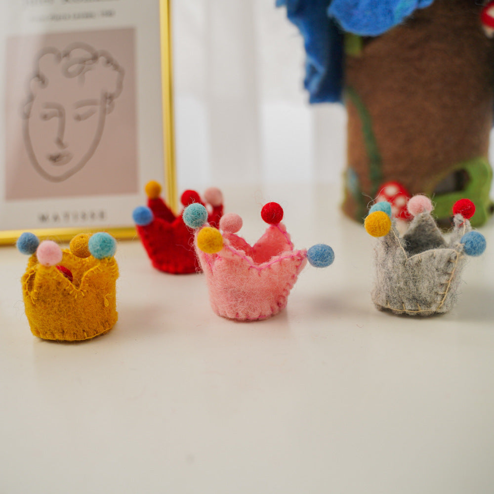 Wholesale Wool felt three-dimensional crown children's accessories