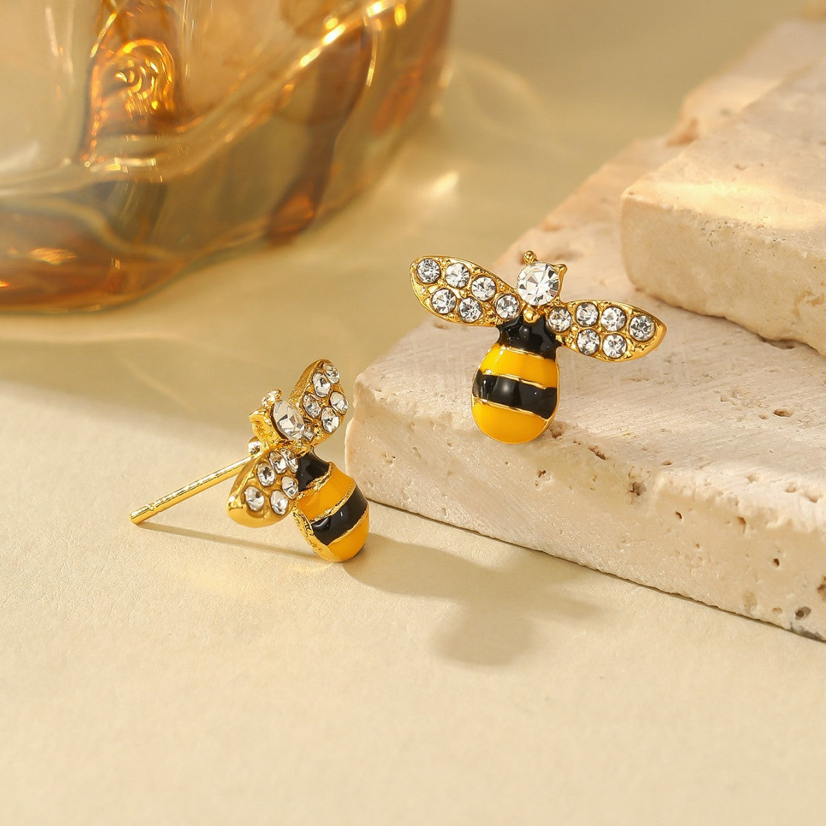 Wholesale Cute Diamond Bee Oil Color Earrings