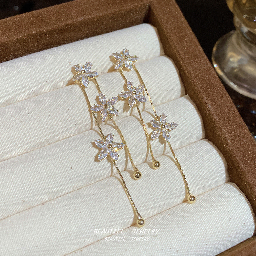 Wholesale  Flower Earrings Luxury Earrings long fair earrings