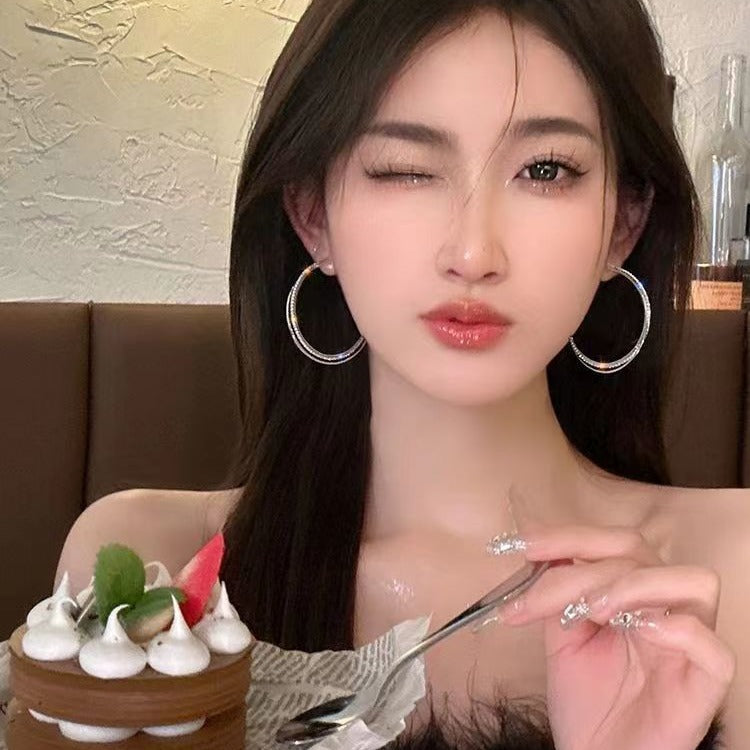 Wholesale Exaggerated large hoop earrings