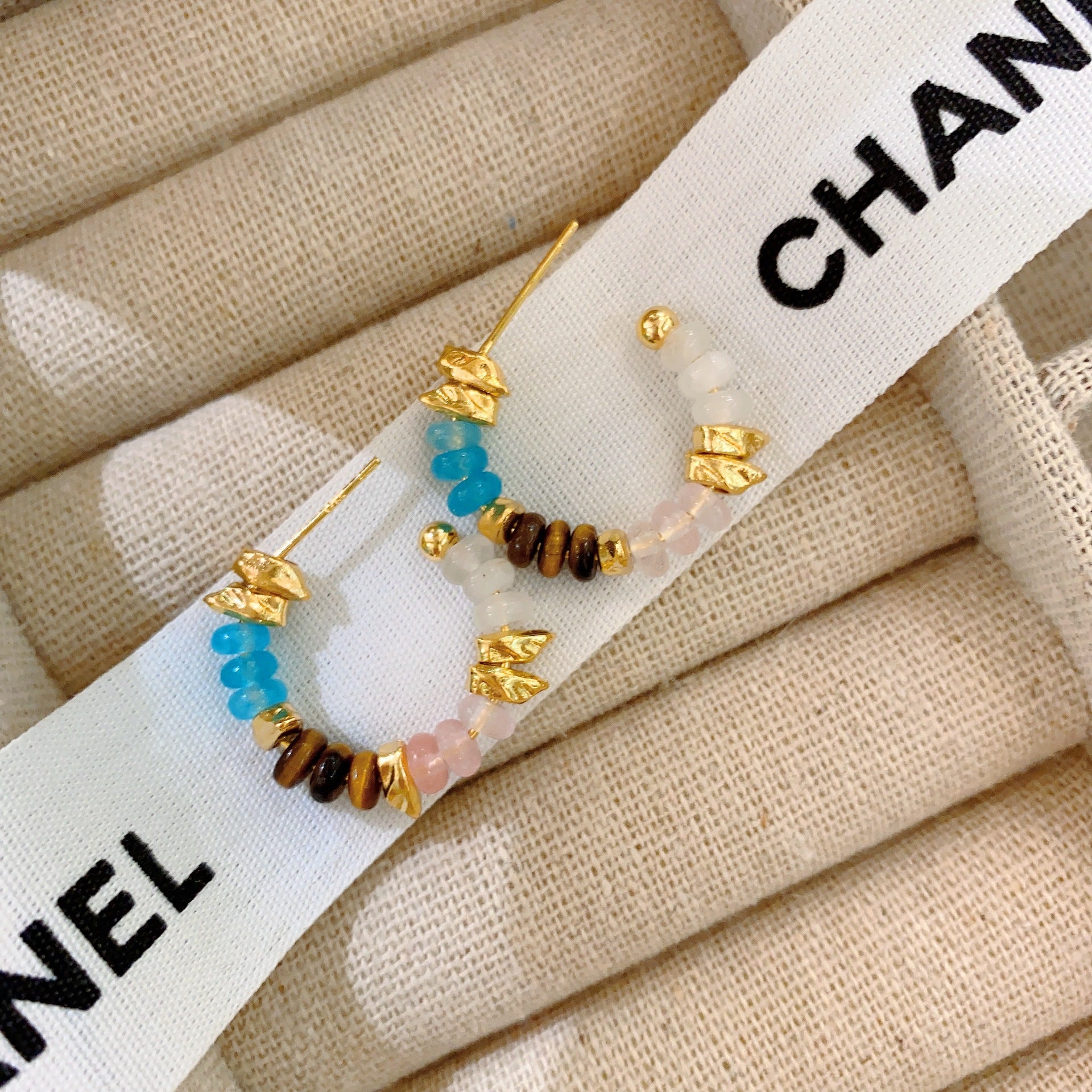 Wholesale Natural Stone Beads Gold-plated Silver Needle Earrings