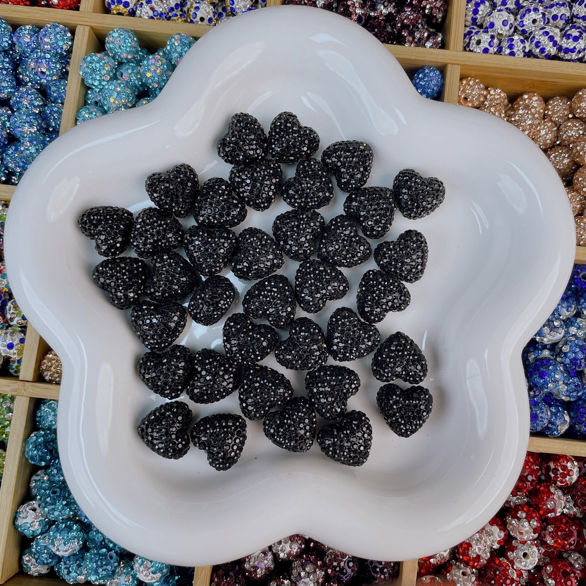 Wholesale Diamond Balls, Water Diamonds, Handmade Crystal Beads, Pore Beads, and Separated Beads