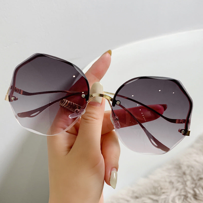 Wholesale Frameless Cut Edge PC Sunglasses