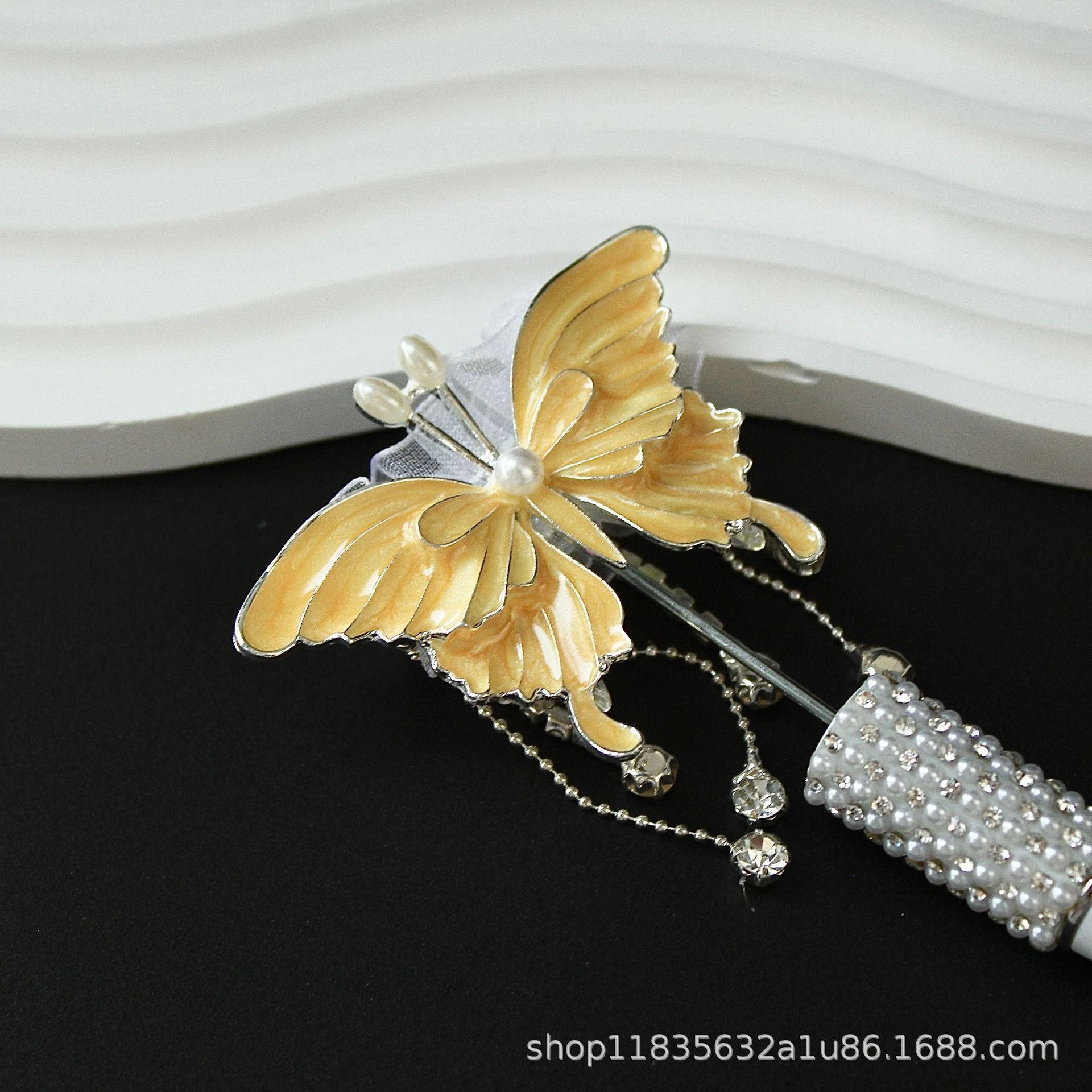 Wholesale 10pcs colored butterfly diamond ball tassel beads