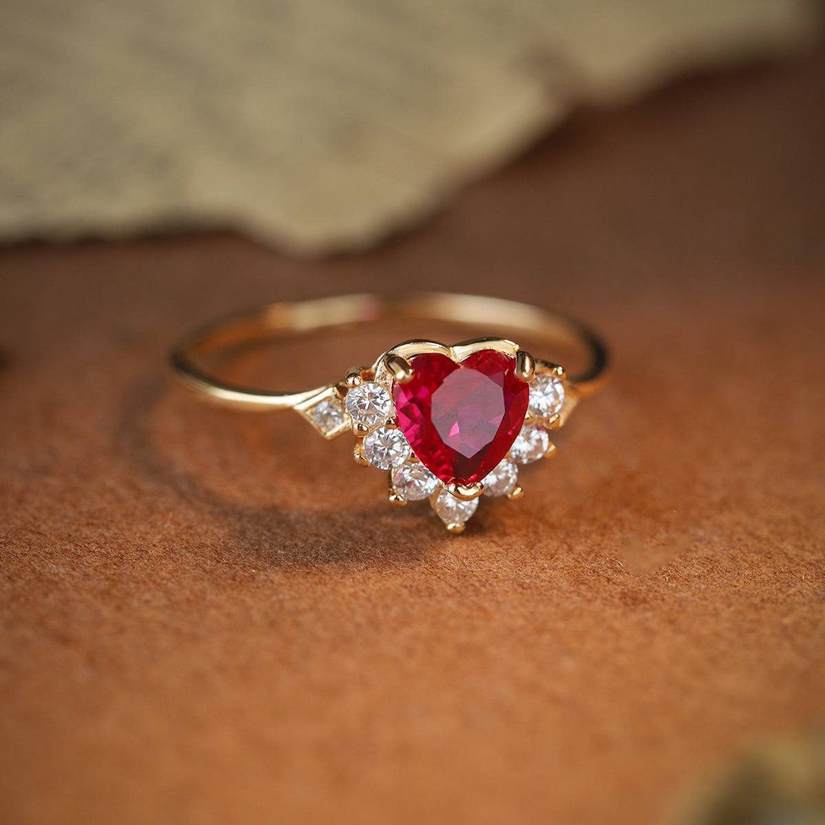 Wholesale S925 Sterling Silver Simple Exquisite Heart-shaped Minimalist High-end Temperament Rings