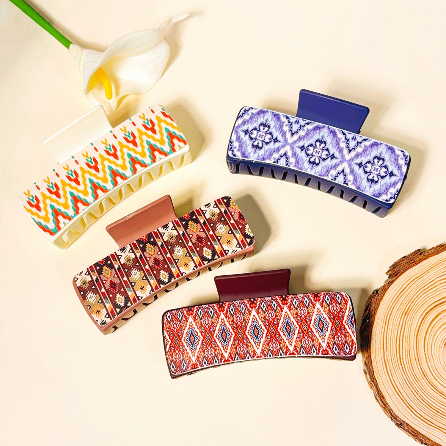 Wholesale Vintage Western Bohemian Print Leather Grabber