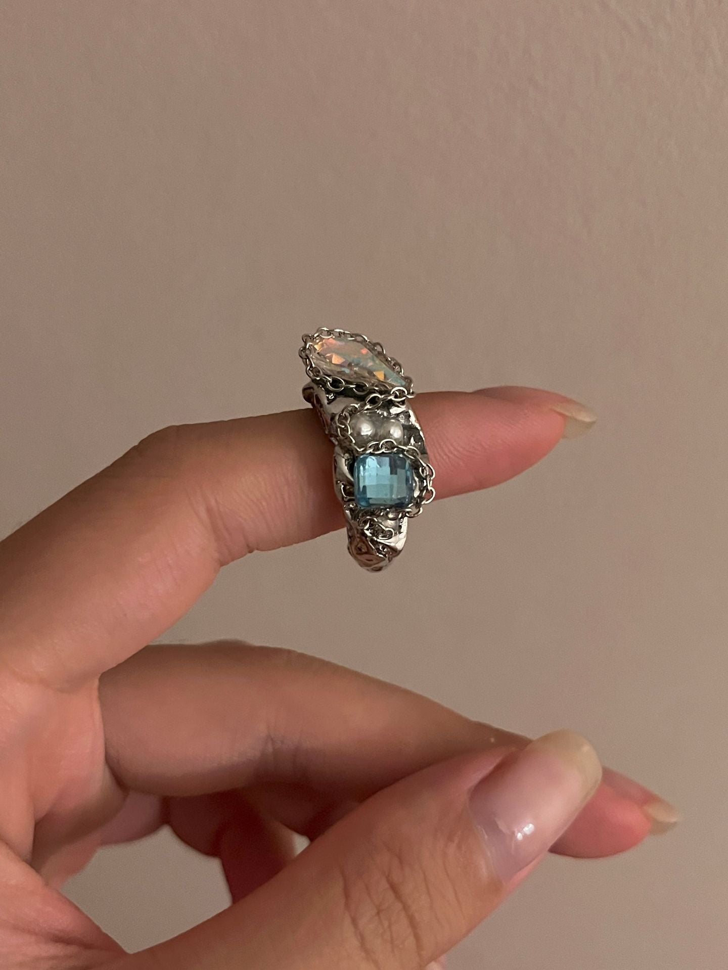 Wholesale Punk style metal texture retro blue crystal inlaid open ring