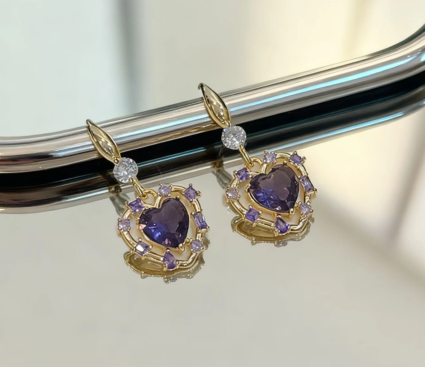 Wholesale Heart shaped copper plated platinum zircon Valentine's Day Blingbling Earrings