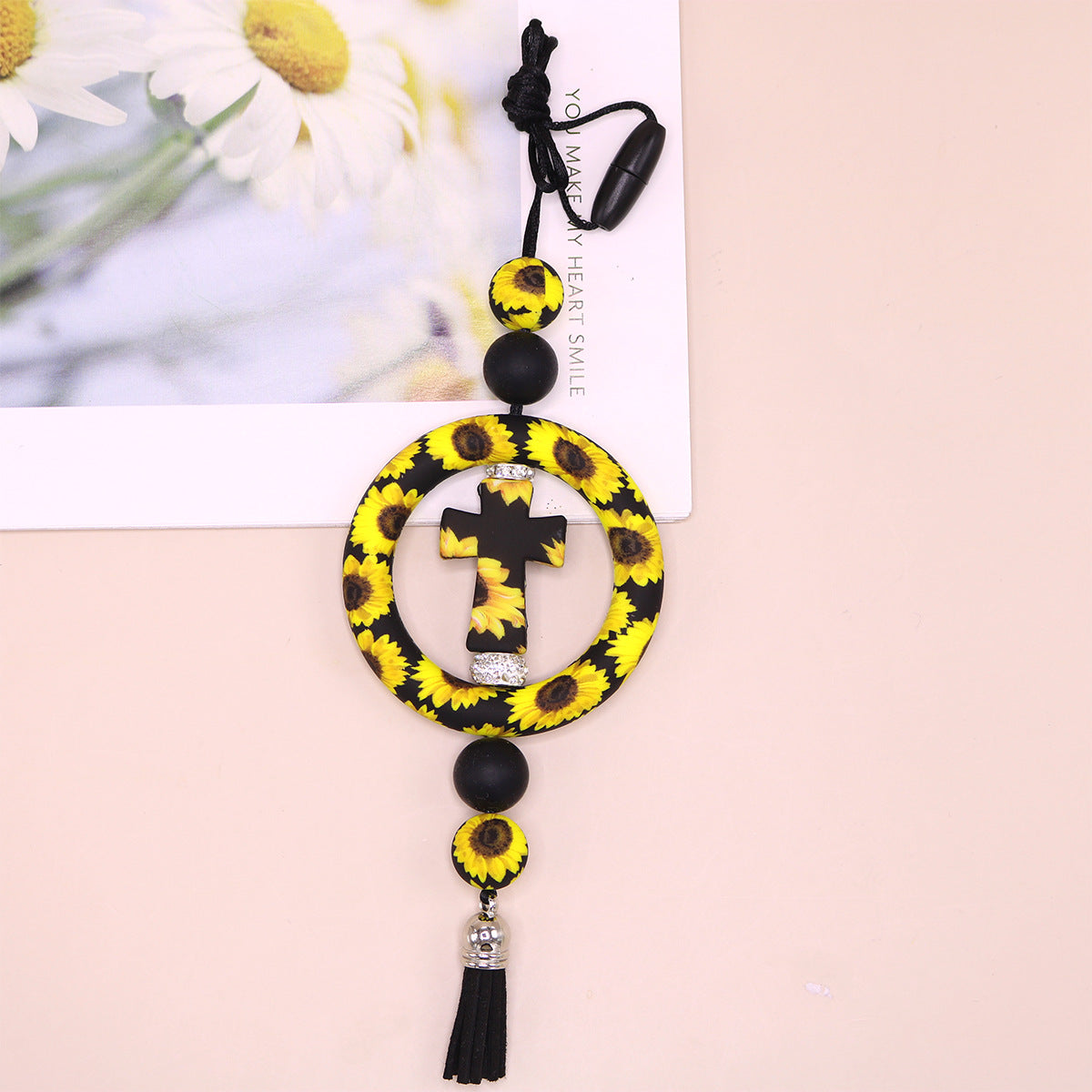 Wholesale Sweater Eco-friendly Silicone Circle Christmas Bull Head Cross Flower Creative Necklace