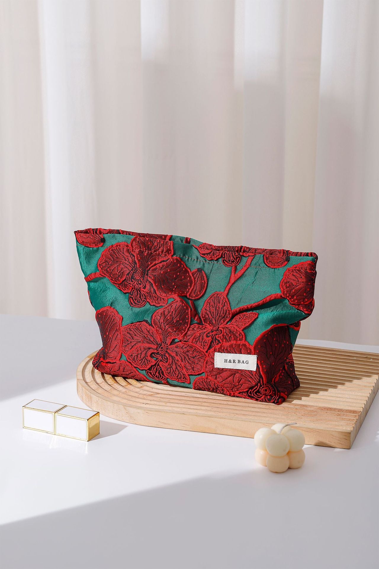 Wholesale New Vintage Chinese Red Jacquard Canvas Cosmetic Bag Large Capacity High-Level Clutch Bag