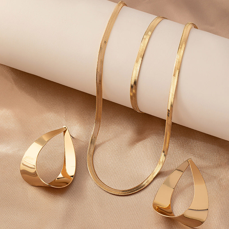 Wholesale Gold Plated Alloy Snake Bone Jewelry Set Necklace Earrings Bracelet Minimalist Trendy Fashion Accessory