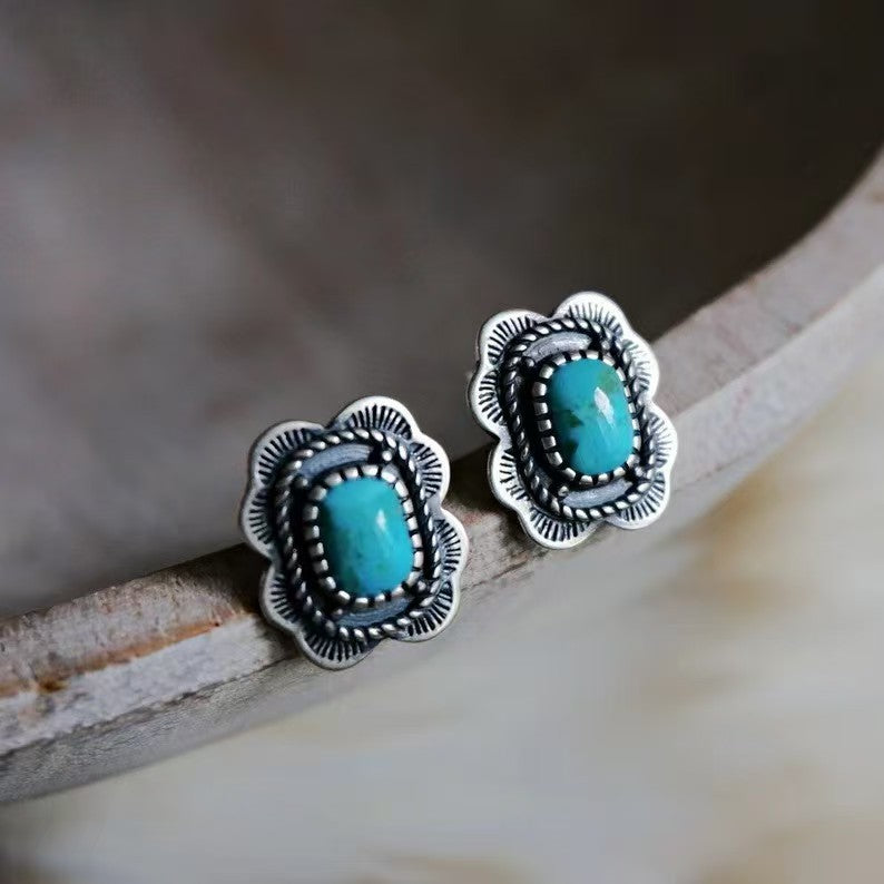 Wholesale  Retro Inlaid Heart-Shaped Turquoise Earrings