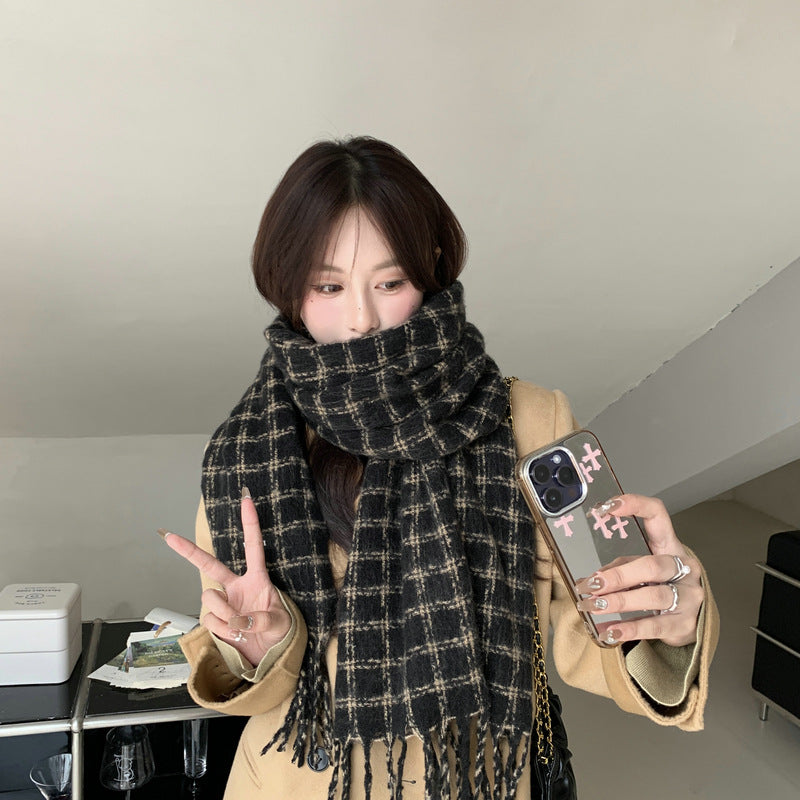 Wholesale Antique Plaid Tassel Polyester Scarf