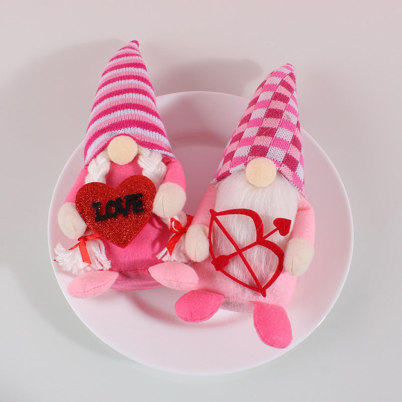 Wholesale of Valentine's Day Cupid Love Fabric Dolls