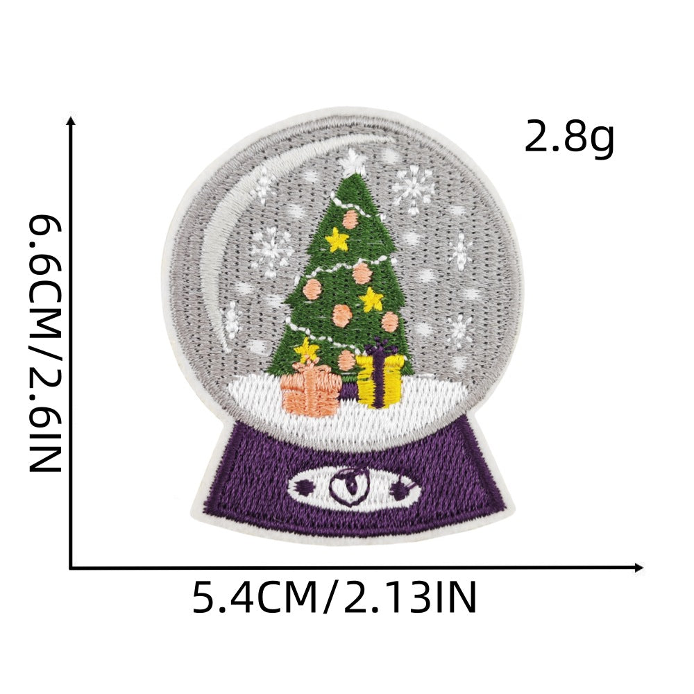 Wholesale 16Pcs Christmas Embroidered Patches Snowflake Cartoon Designs Sewing Craft Supply For Socks Decorative Gift Accessory