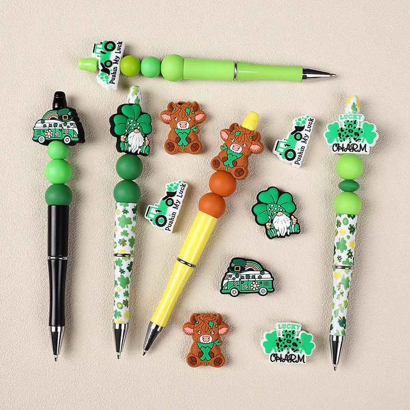 Wholesale 20pcs Cartoon Four Leaf Clover St. Patrick's Day Decoration Highland Cow Silicone Beads
