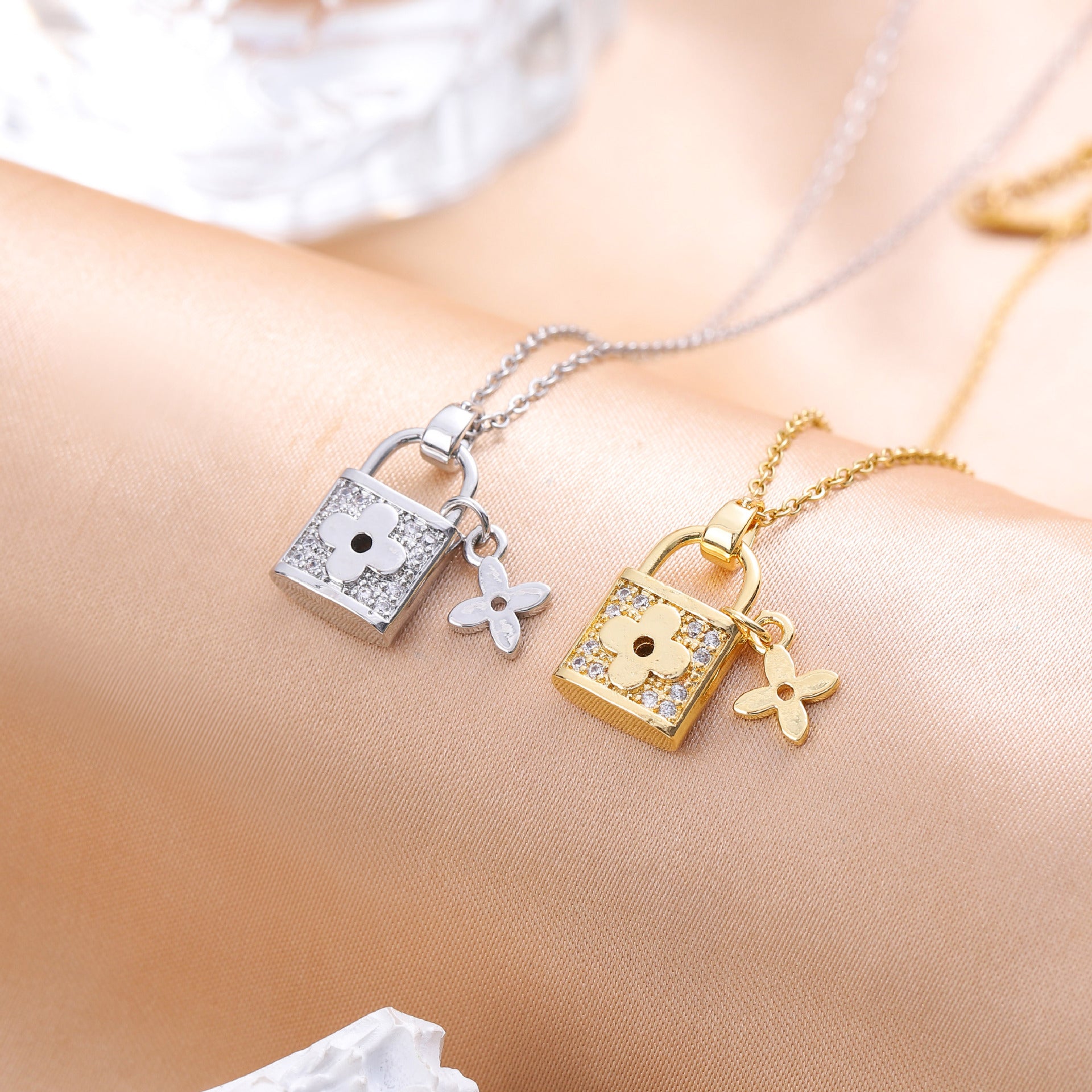 Wholesale Niche Love Tycoon Lock Head Pendant Titanium Steel Necklace