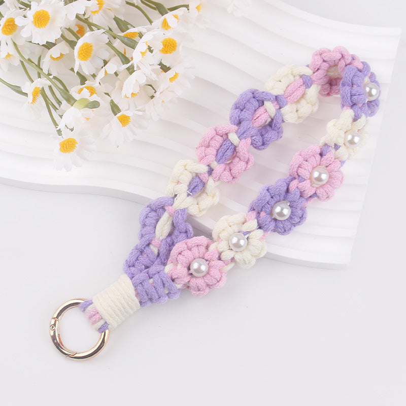 Wholesale pure hand-woven daisy pearl keychain