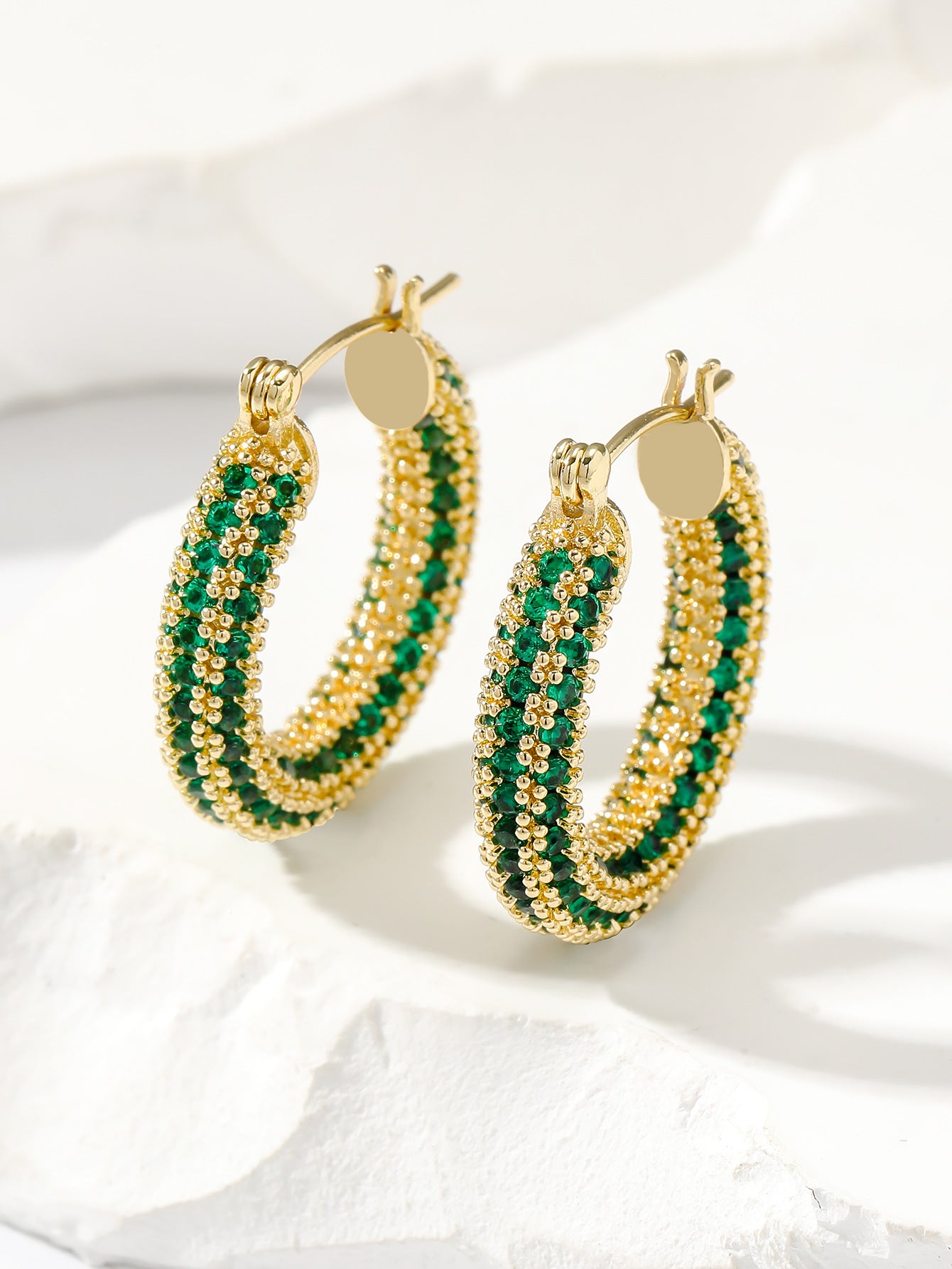 Wholesale  elegant simple fashion colorful circle earrings earrings micro inlaid zircon socialite style earrings