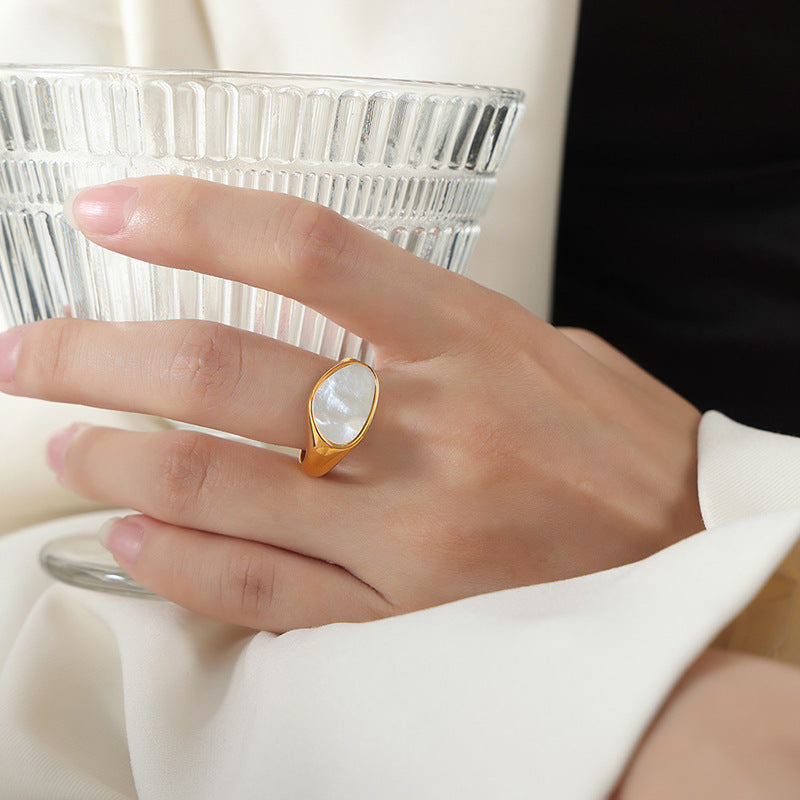 Wholesale Titanium Steel 18k Gold Inlaid White Seashell Oval Disc Open Ring