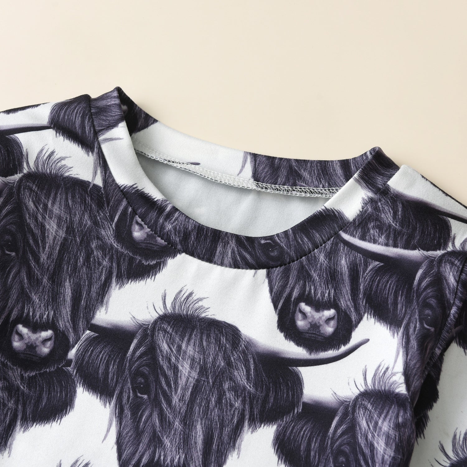 Wholesale Cotton Cow Head Print Top Solid Color Casual Pants Suit