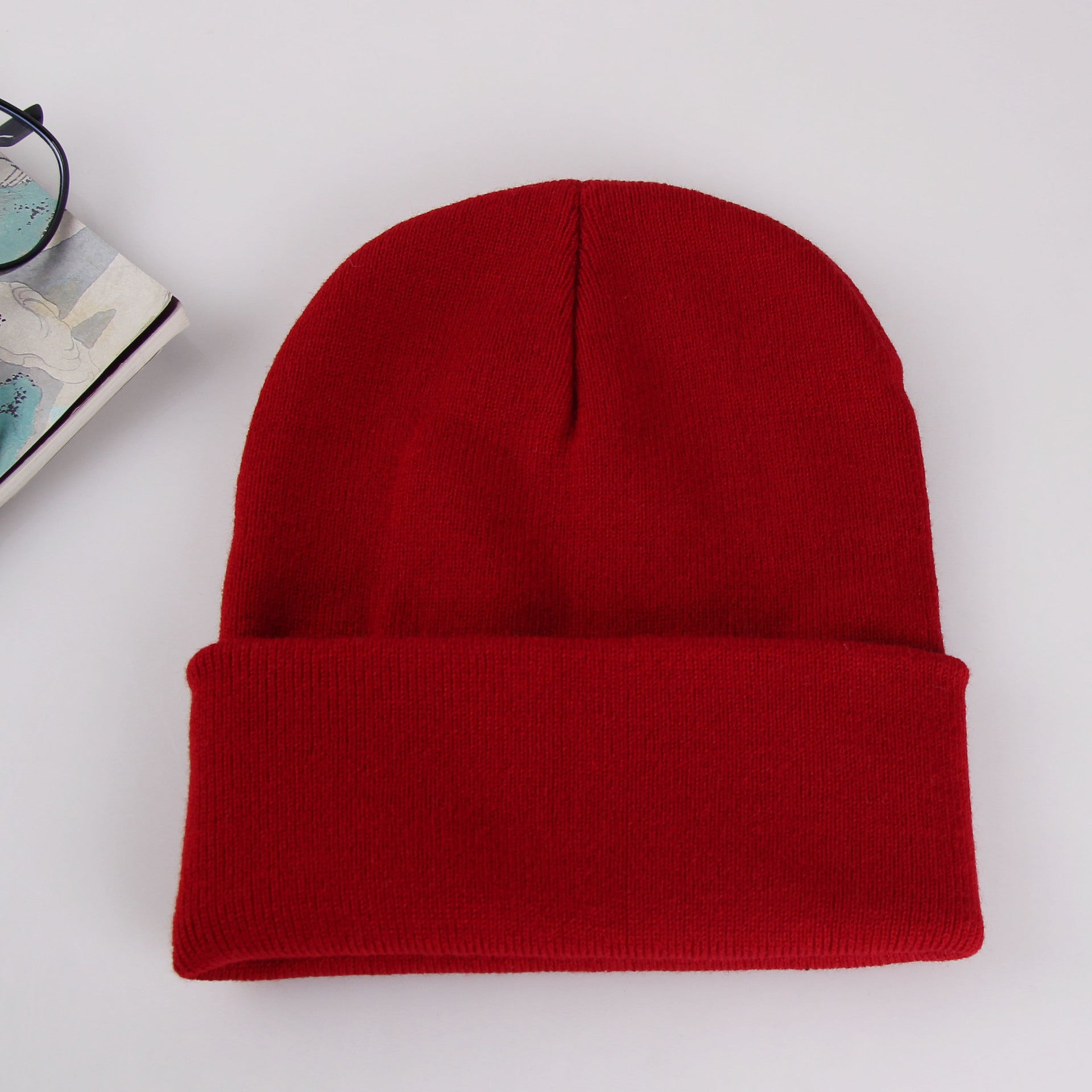 Wholesale Acrylic Rolled Edge Solid Color Knitted Hat Beanie